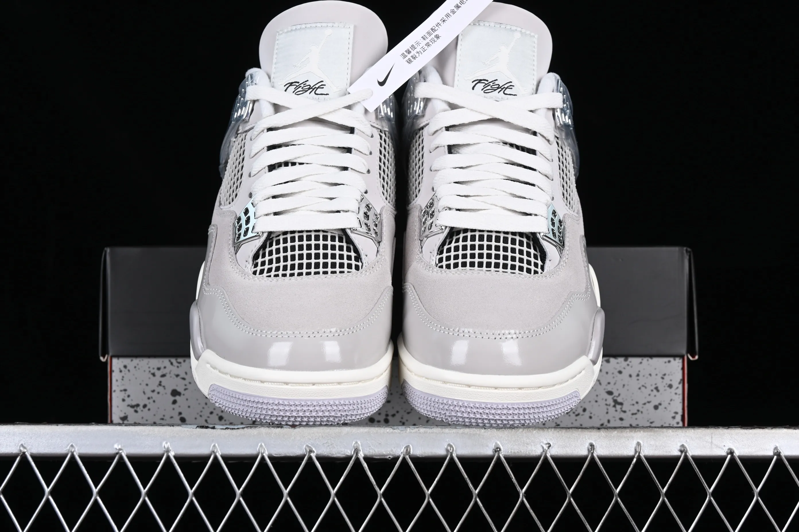 All categories Air Jordan Jordan series basketball shoes Air Jordan 4 OG version Air Jordan 4 Retro "Frozen Moments" AJ4 Joe 4 electroplated silver AQ9129-001